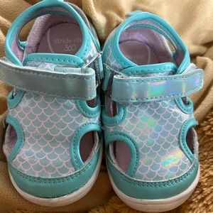 Stride rite 360 wave size 5c
